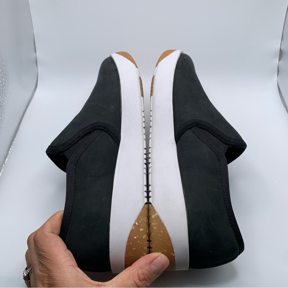 Bogs Kicker Slip-On Elastic Leather Flat sneakers slip on black size8.5 F14 1299 - Picture 10 of 11